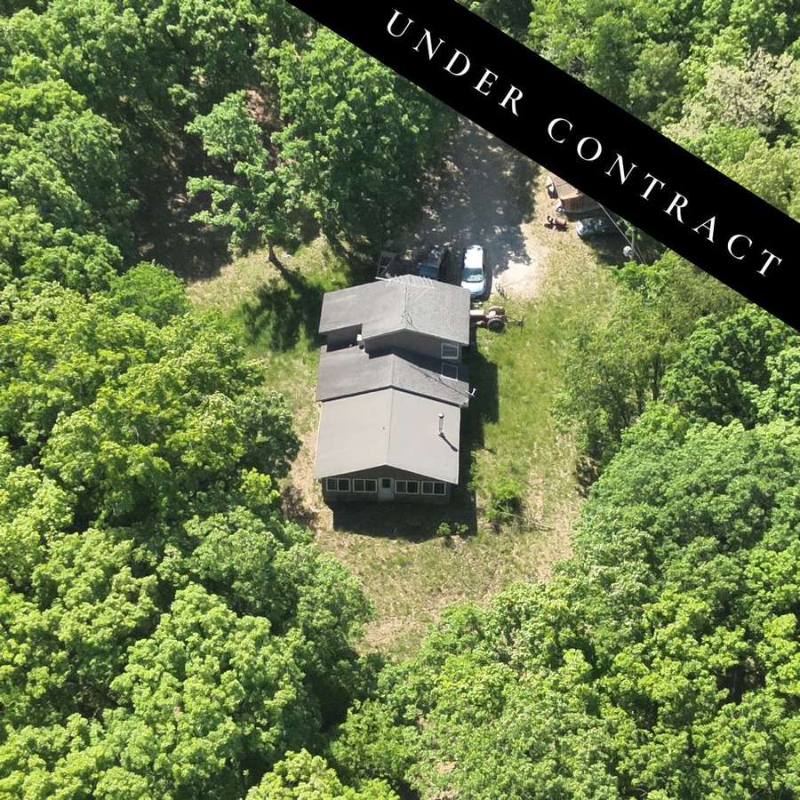 40 Secluded Acres with Home Near Macon – Great Hunting Opportunity!